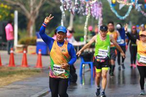 BIB: 41589
                            <button type="button" onclick="openModal(9914596)" class="btn btn-primary btn-sm float-right btn-popup" data-toggle="modal" data-target=".modal-high-quality">
                        <i class="fas fa-shopping-cart"></i> Add to Cart
                    </button>
                                            <button type="button" onclick="isThisMe(9914596, true)" class="btn btn-success btn-sm float-right btn-popup btn-isme hidden" data-toggle="tooltip" data-placement="bottom" title="นี่คือรูปของคุณใช่ไหม คลิกที่นี่เพื่อเอาเข้าอัลบั้ม">
                        <i class="fas fa-plus"></i> Add to album
                    </button>
                    <button type="button" onclick="isThisMe(9914596, false)" class="btn btn-warning btn-sm float-right btn-popup btn-isnotme hidden">
                        <i class="fas fa-ban"></i> Remove from album
                    </button>